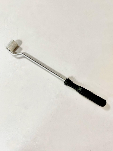 Валик прикаточный 30х325 длинный. Цена – 390 руб.